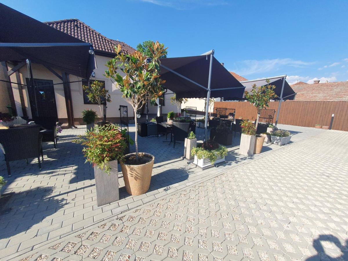 Harmony Apartments Mórahalom Exterior foto